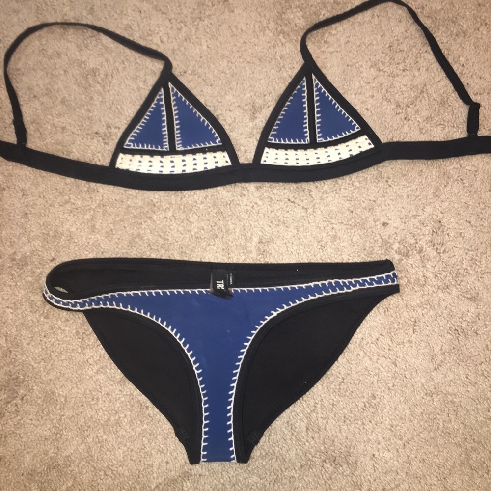 Triangl Bikini - Normal Bottoms
